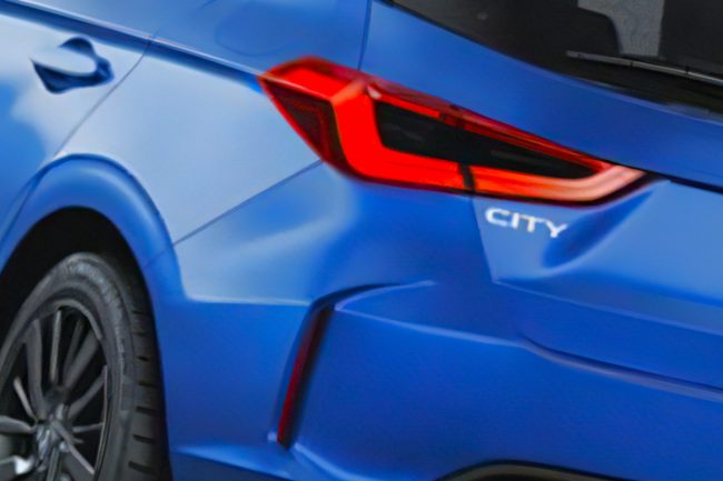 シルバー ハッチバック 5ドア 車両 5ドアハッチのセダンが好きだ！【3】デビュー当初は5ドアハッチバック