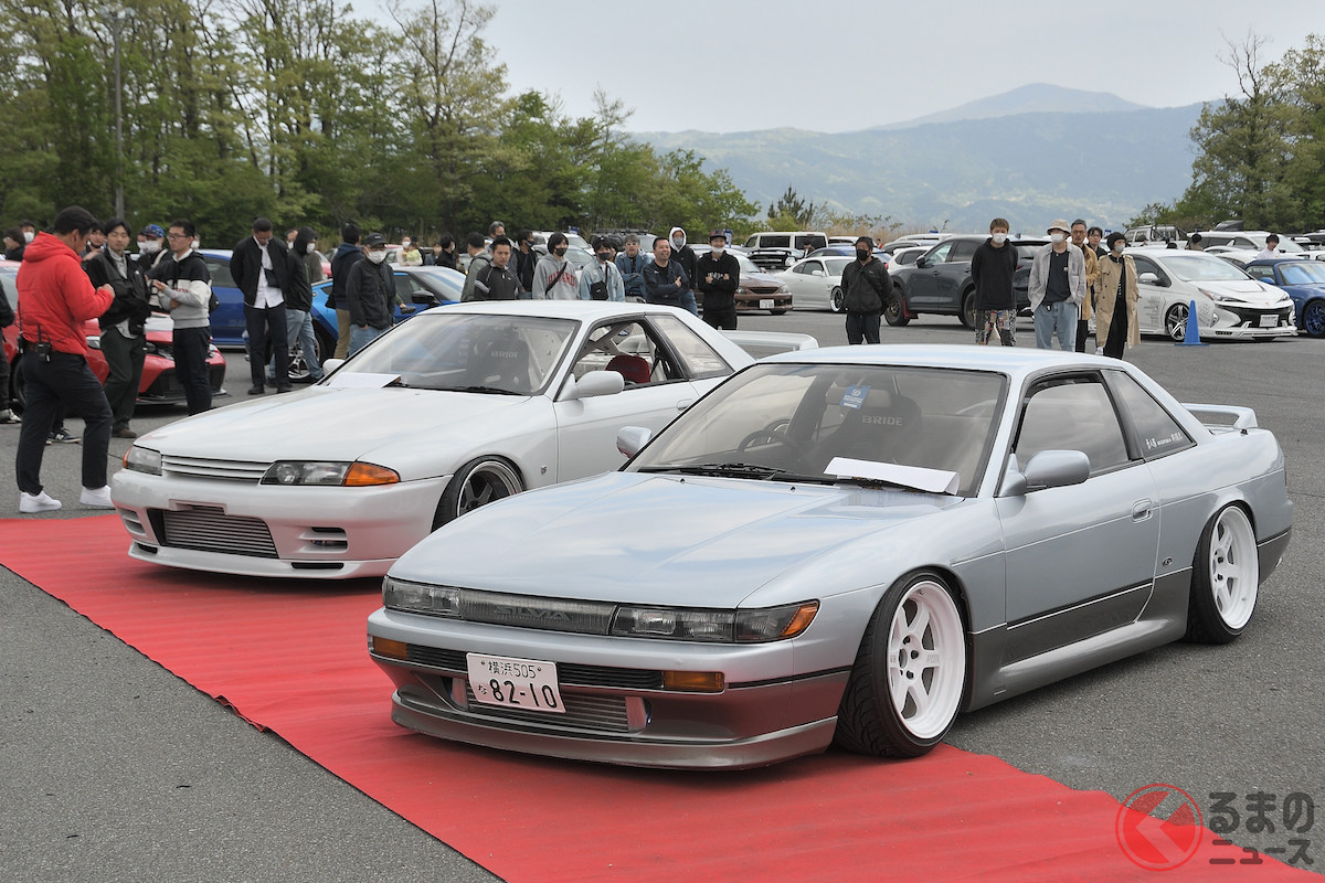 レイズファンミーティング2023 アワード獲得車両のS13 シルビアとR32 GT-R
