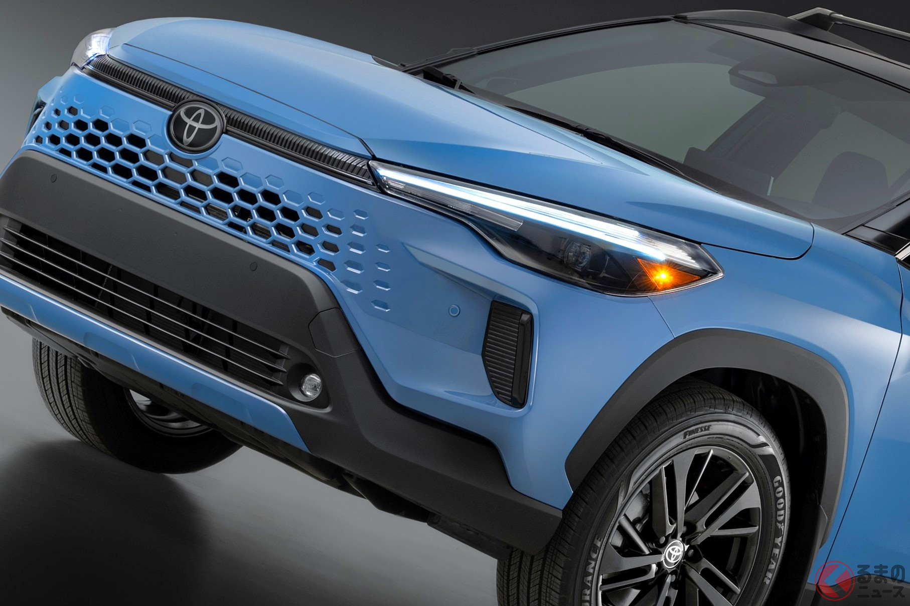 トヨタ新型「カローラクロス」には2つの異なる「顔」を採用