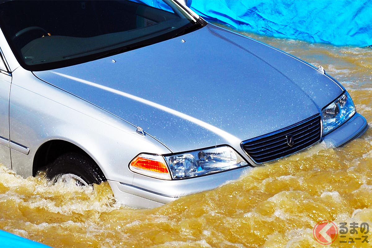 セダンは「冠水路」に弱い?