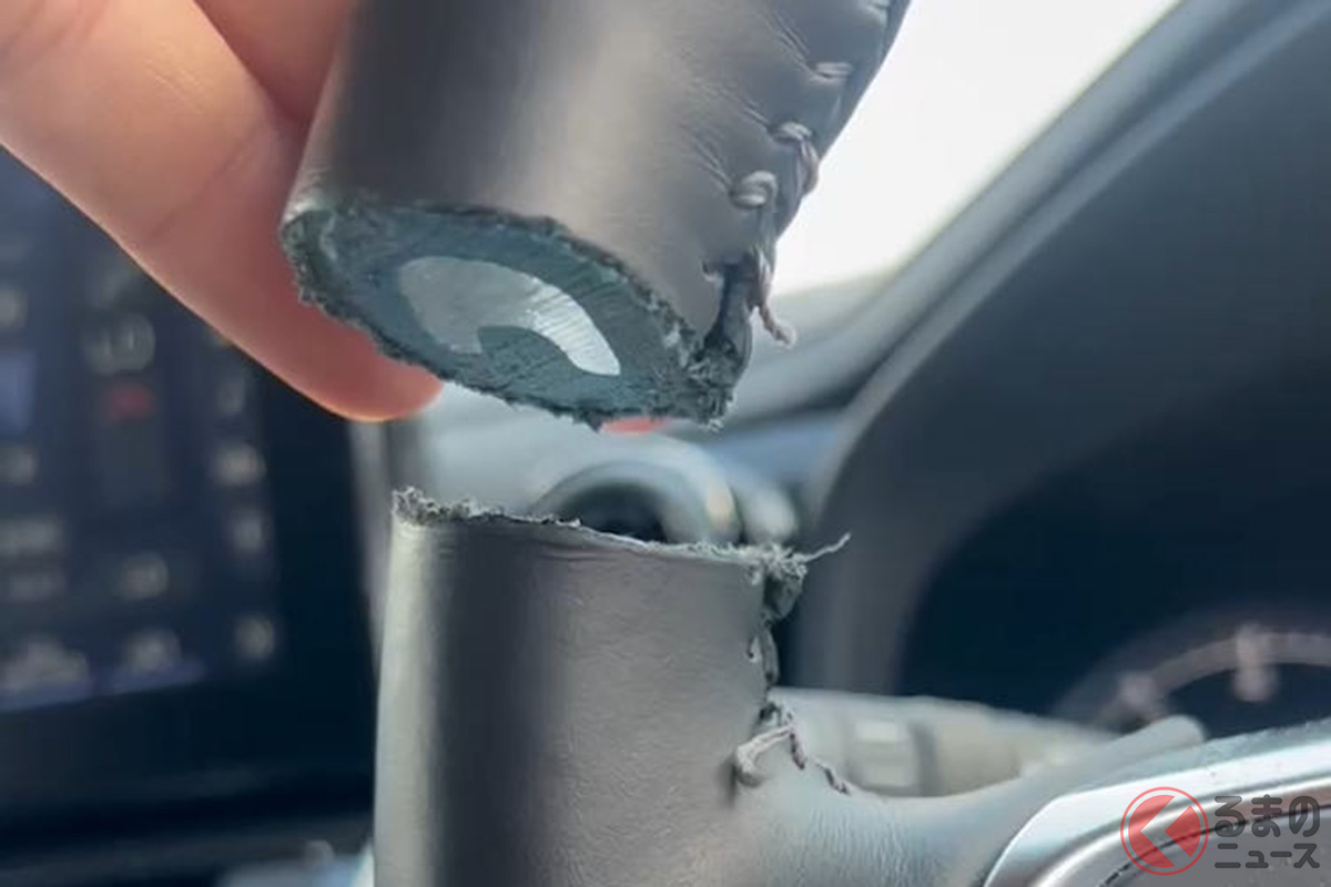 トヨタ「ランドクルーザー300」を1度盗まれたものの戻ってきた時の様子。ハンドルが切断されている(画像提供:ユーザー)