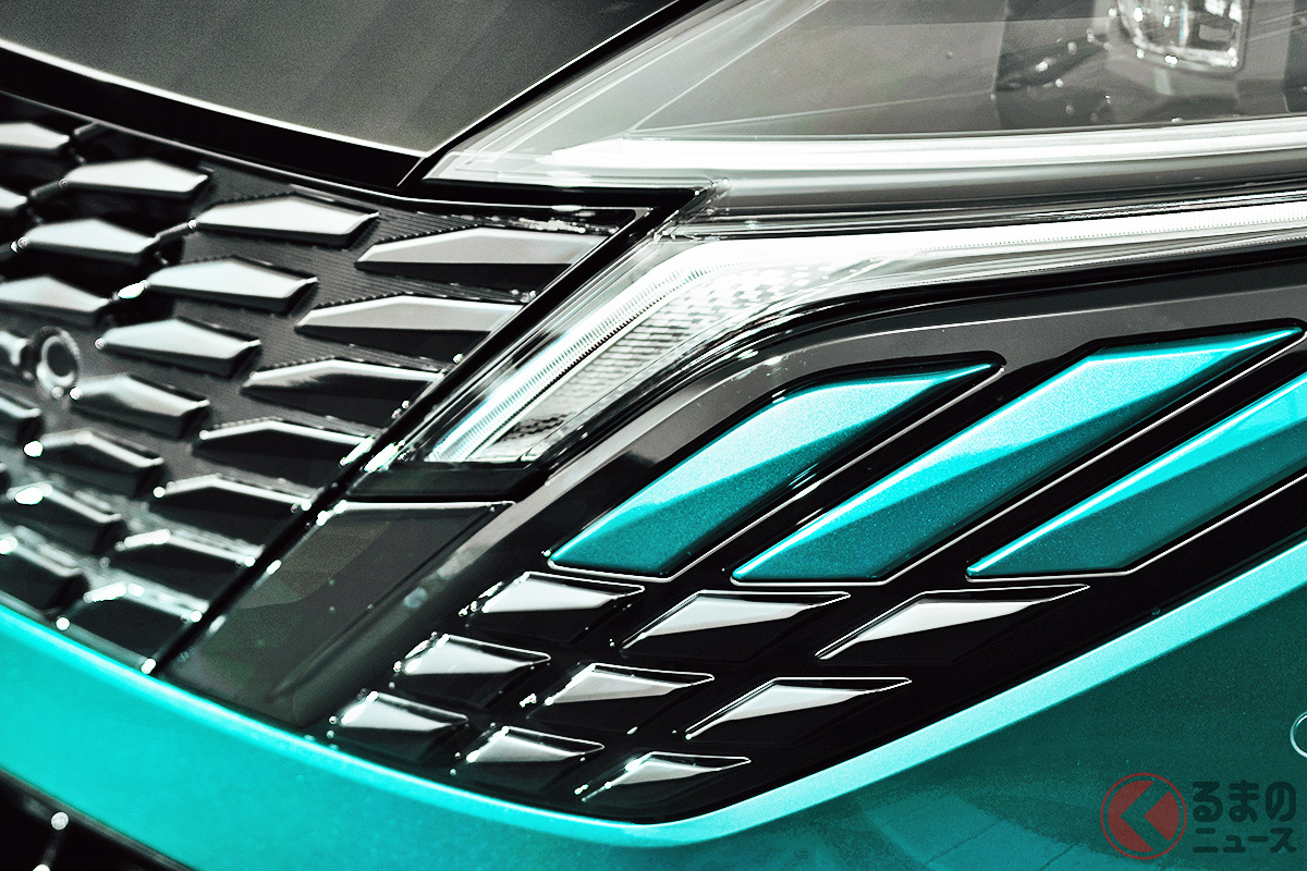 新型「ノートオーラ」 斬新グリル採用