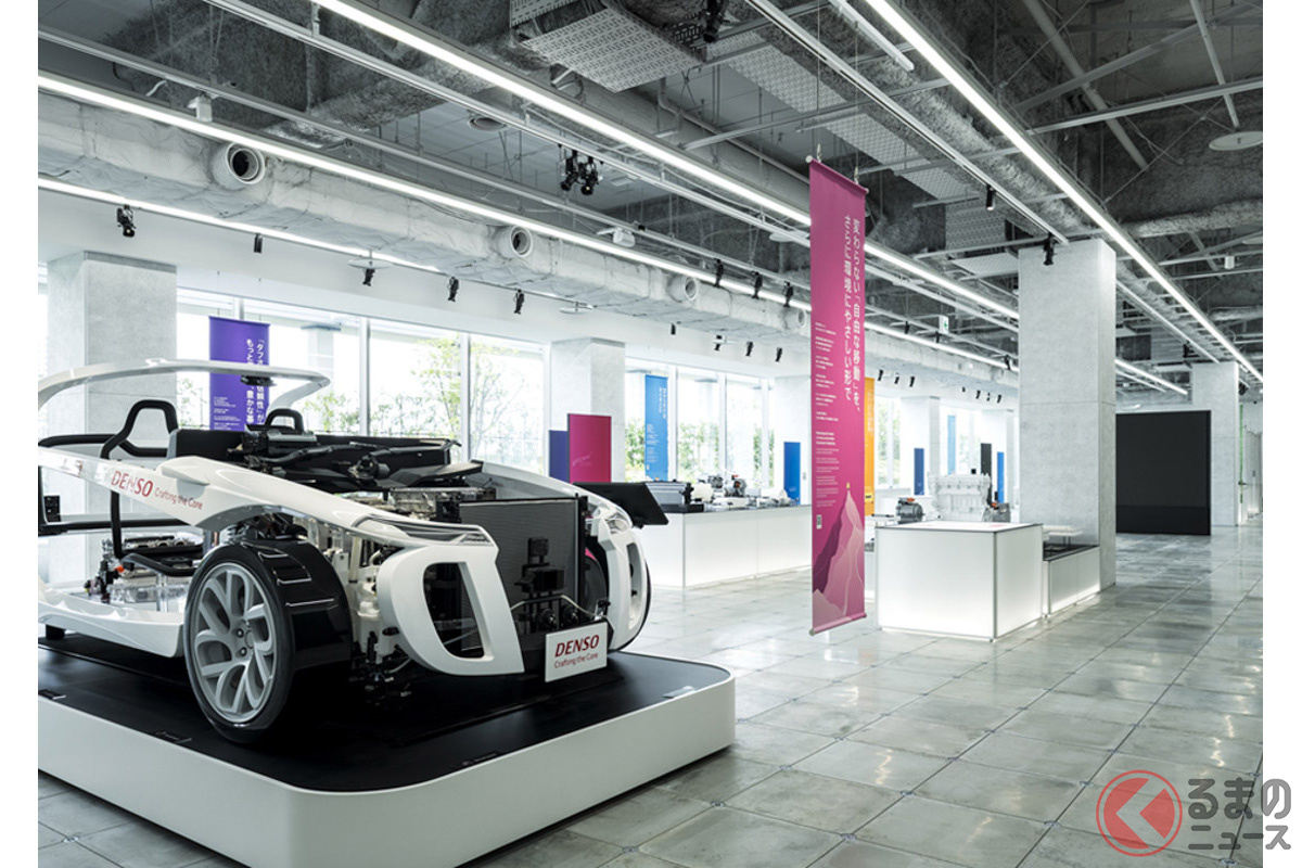 「デンソーミュージアム」内の「VISION STUDIO(ビジョンスタジオ)」。同社の最新技術と、実現しようとしている未来を紹介している