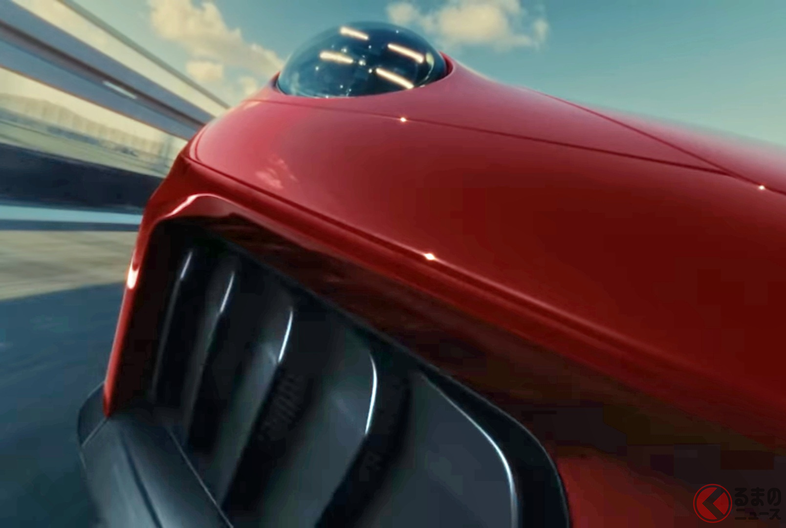 特にGTSのフロントバンパーは縦型のフィンが特徴的だ