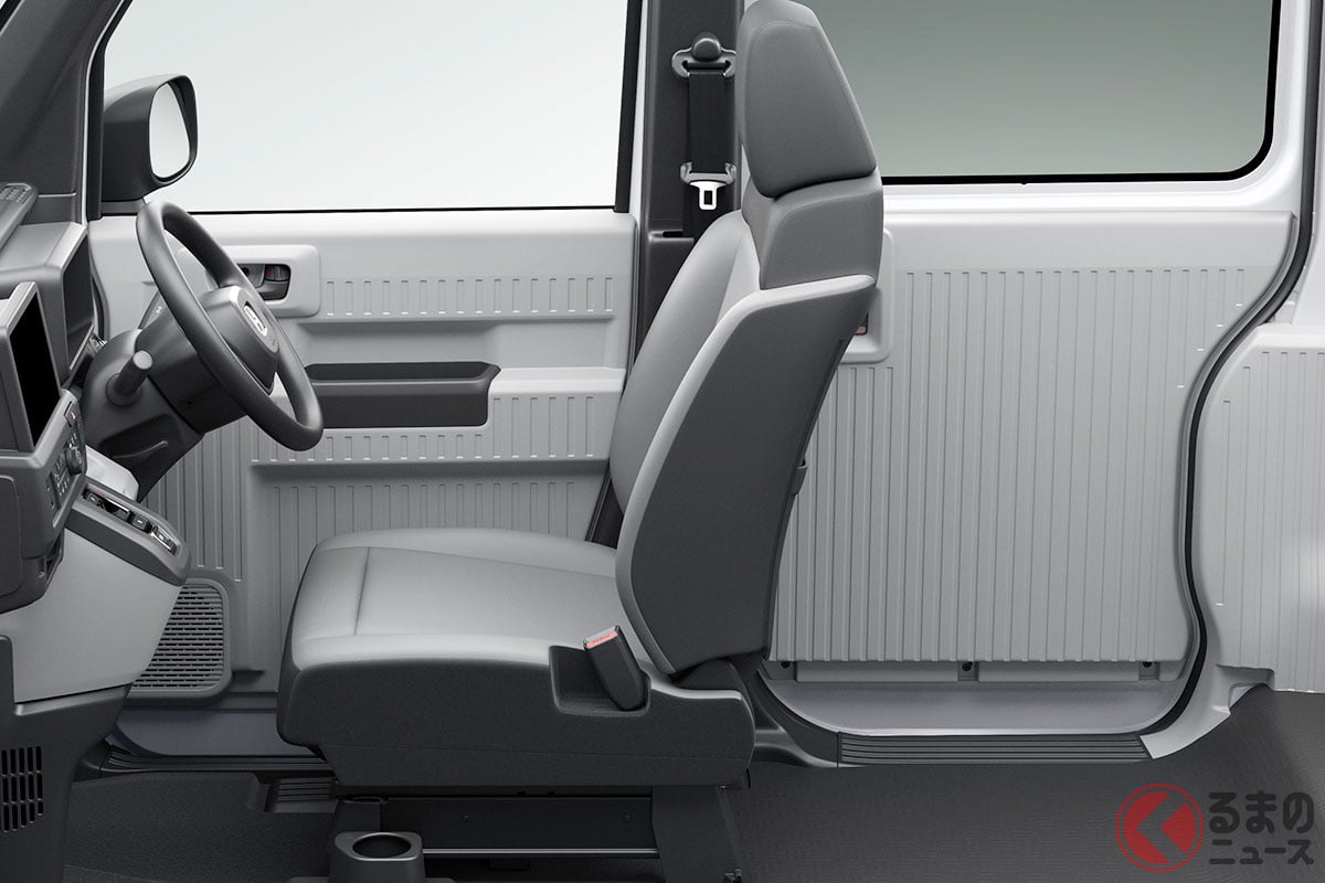 運転席のみの「1人乗りN-VAN e:」