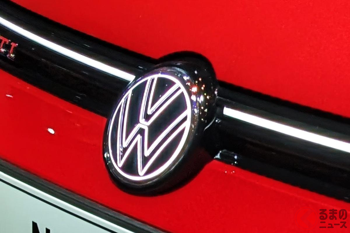 新型Golfにイルミネーション付きフォルクスワーゲンエンブレムを日本で初採用