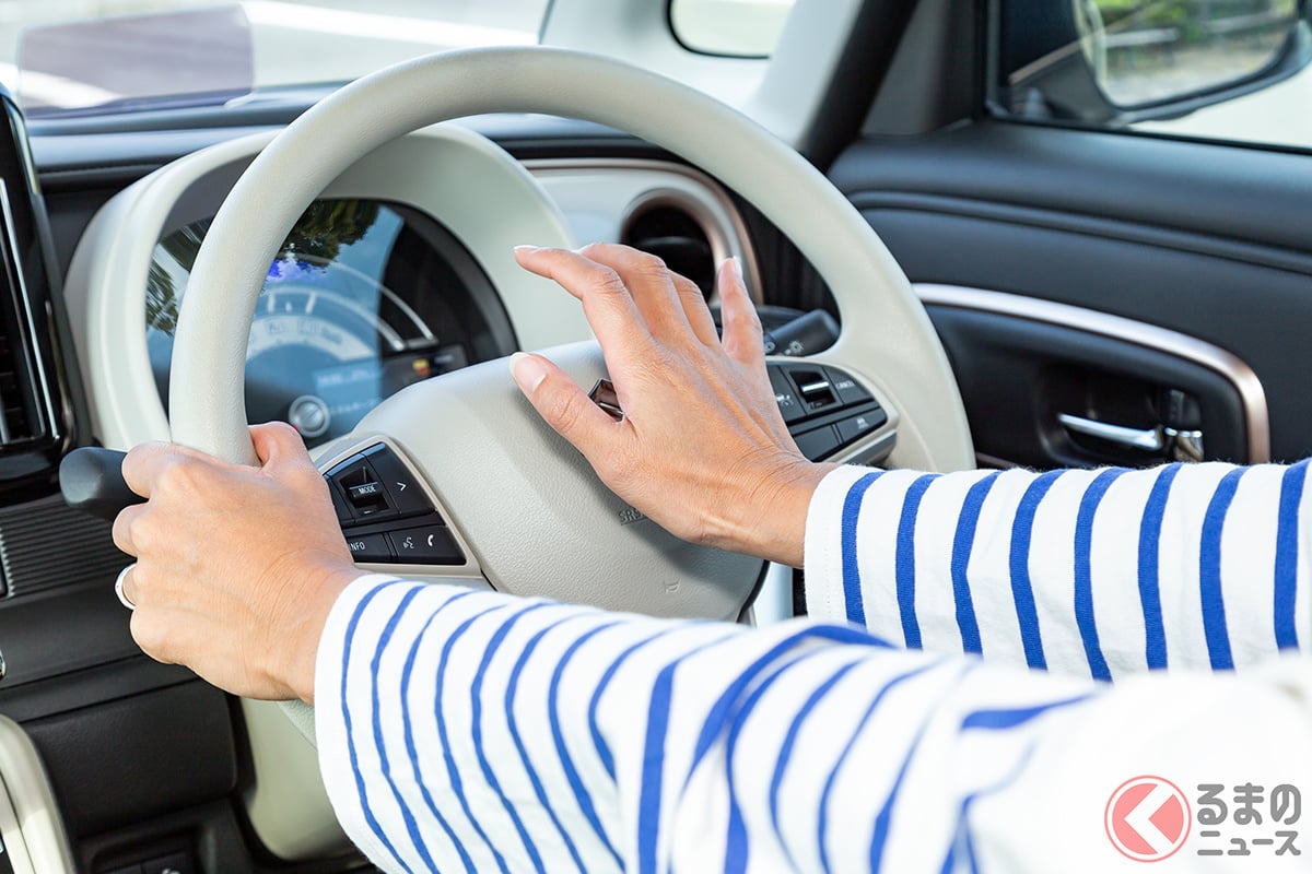 青なのに動かない前車… 「クラクション催促」はNGです(画像はイメージ)