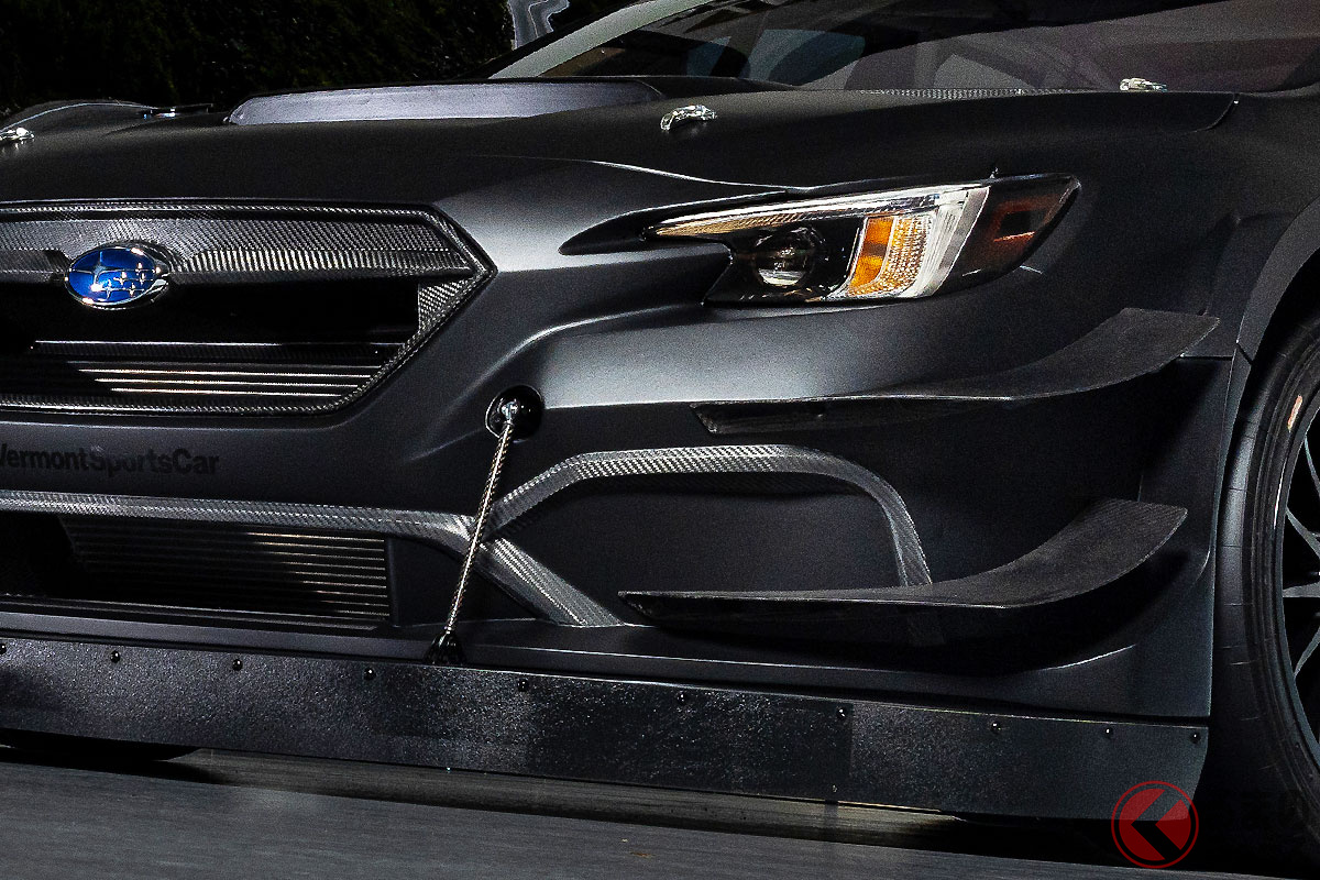 漆黒ボディの爆速WRX「プロジェクト ミッドナイト」