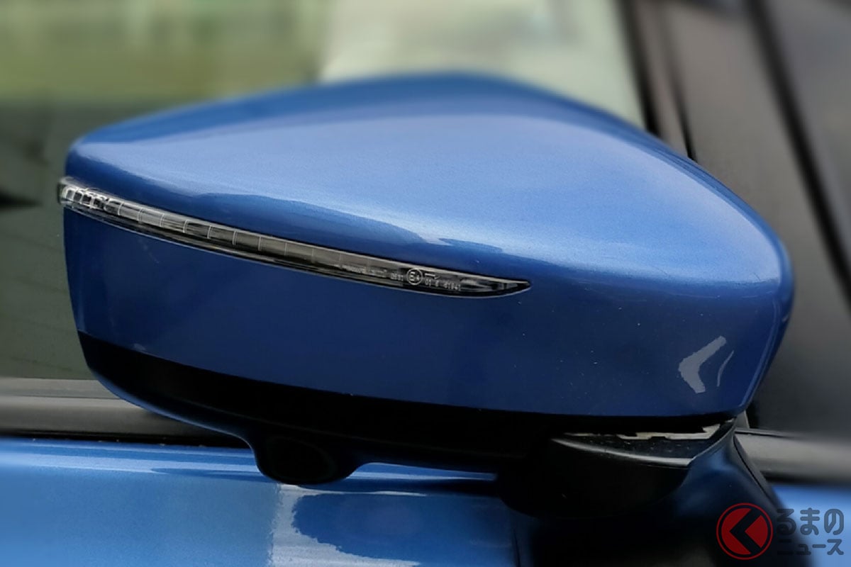 駐車場でドアミラーを畳むメリットは?