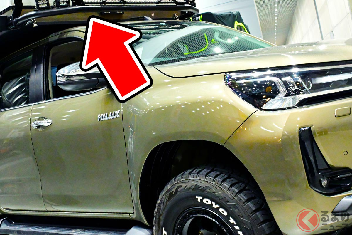 新型「“2階建て”ハイラックス」公開! いわゆる「ルーフテント」とは一味違う!