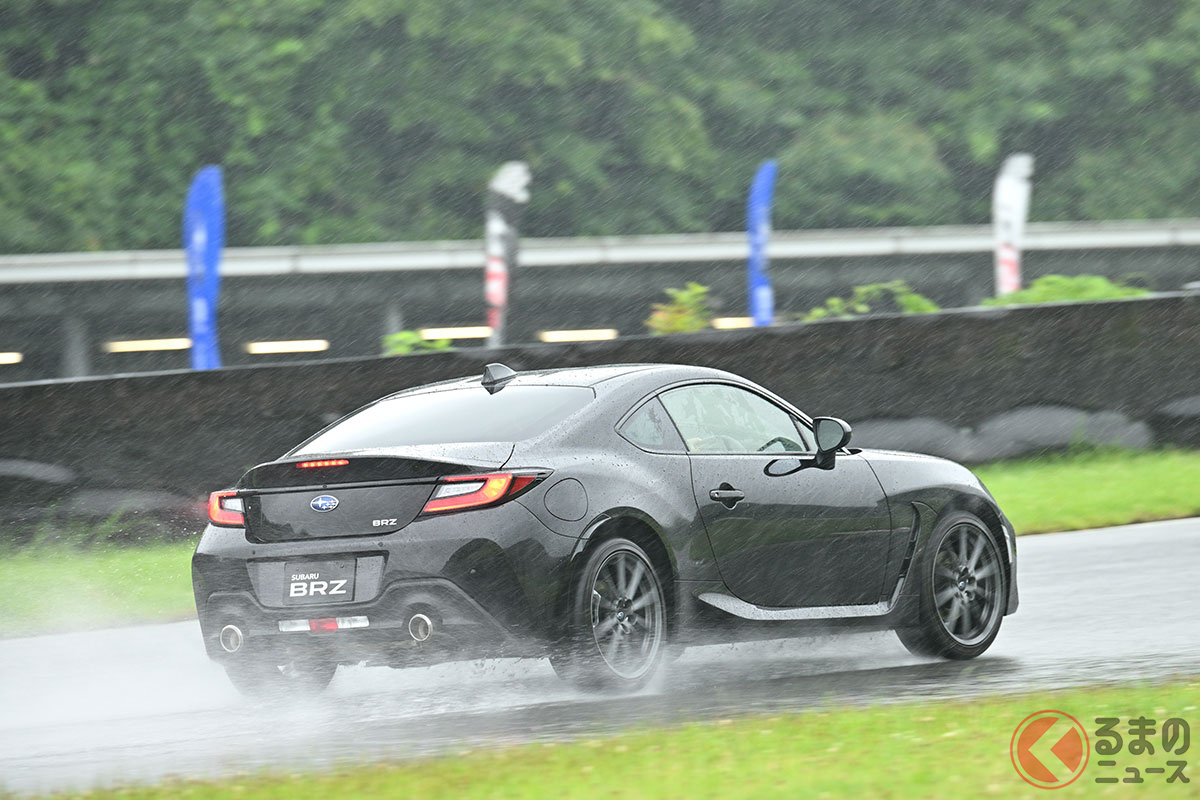 走行性能が向上したスバル新型「BRZ」(D型)