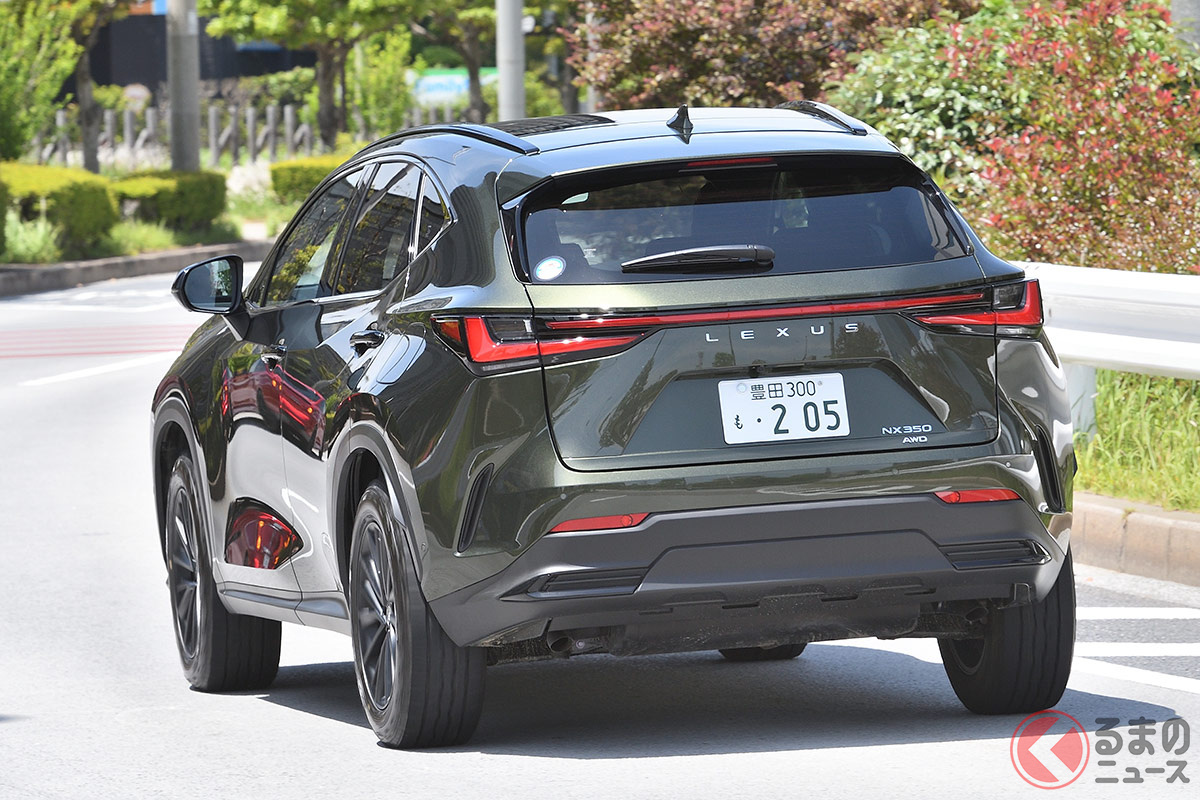 2代目「NX」は登場から常に進化していた? (画像は2024年2月発売モデルを一般道で試乗した様子)