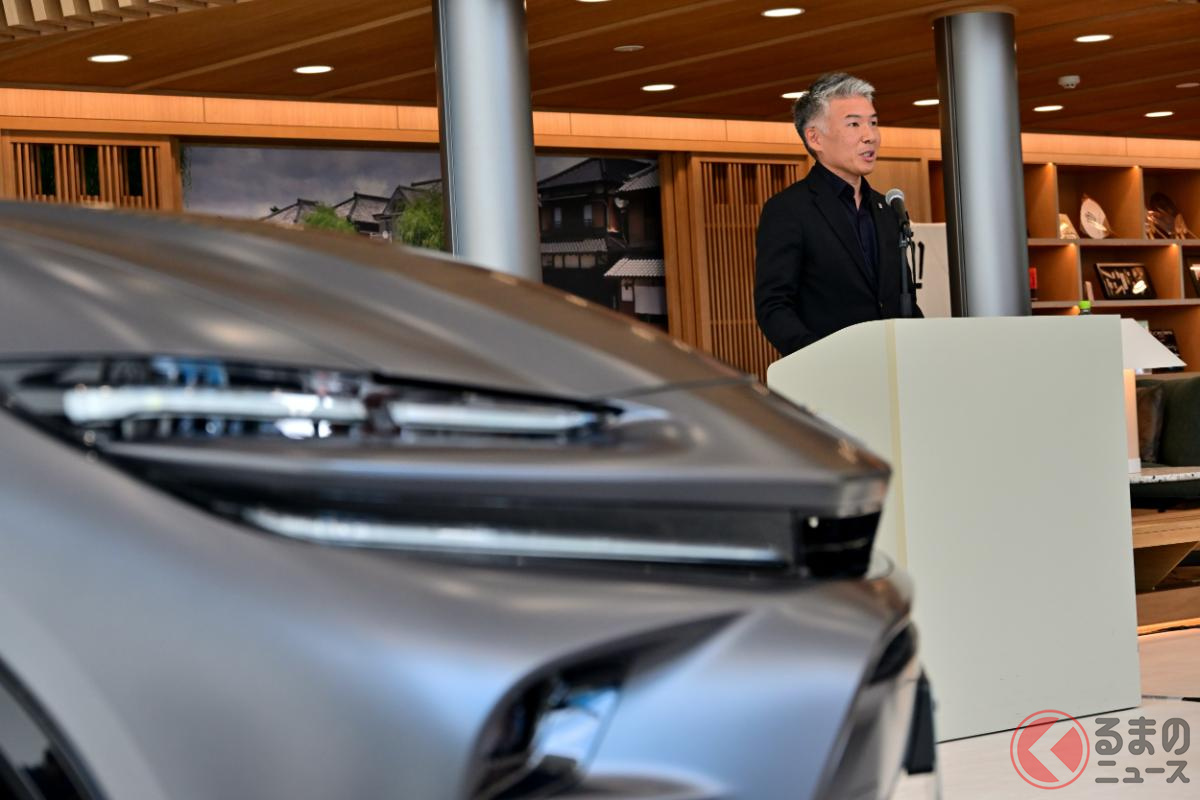 クラウンスポーツTHE LIMITED-MATTE METALとクラウンチーフエンジニアの清水竜太郎氏