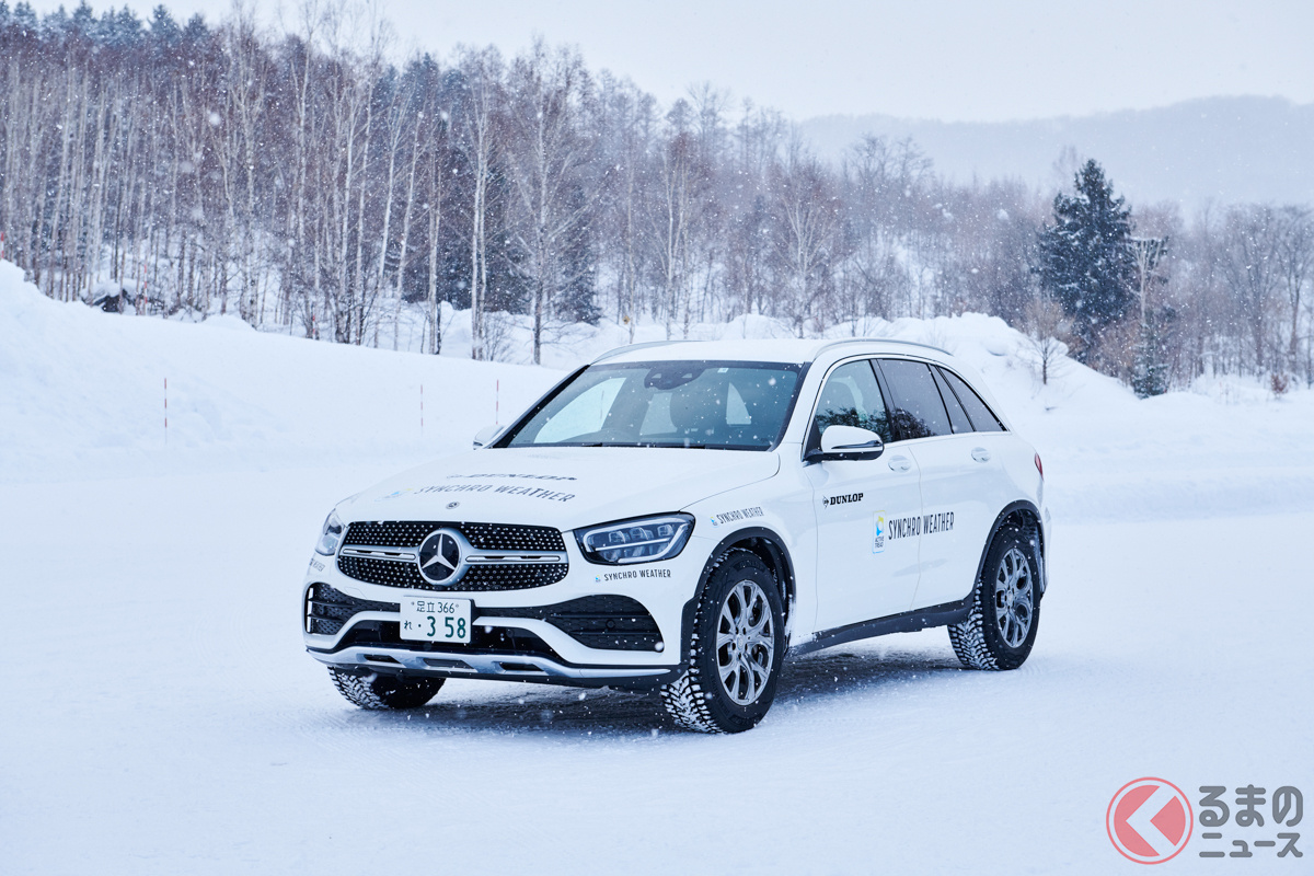 今回雪上テストを実施した「シンクロウェザー」を装着したメルセデス・ベンツ「GLC」