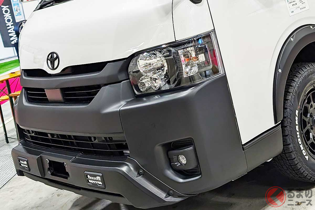 屋根も内装もスゴイ! 初登場の新型キャンピングカー「トラベローグ“エアロフト”」