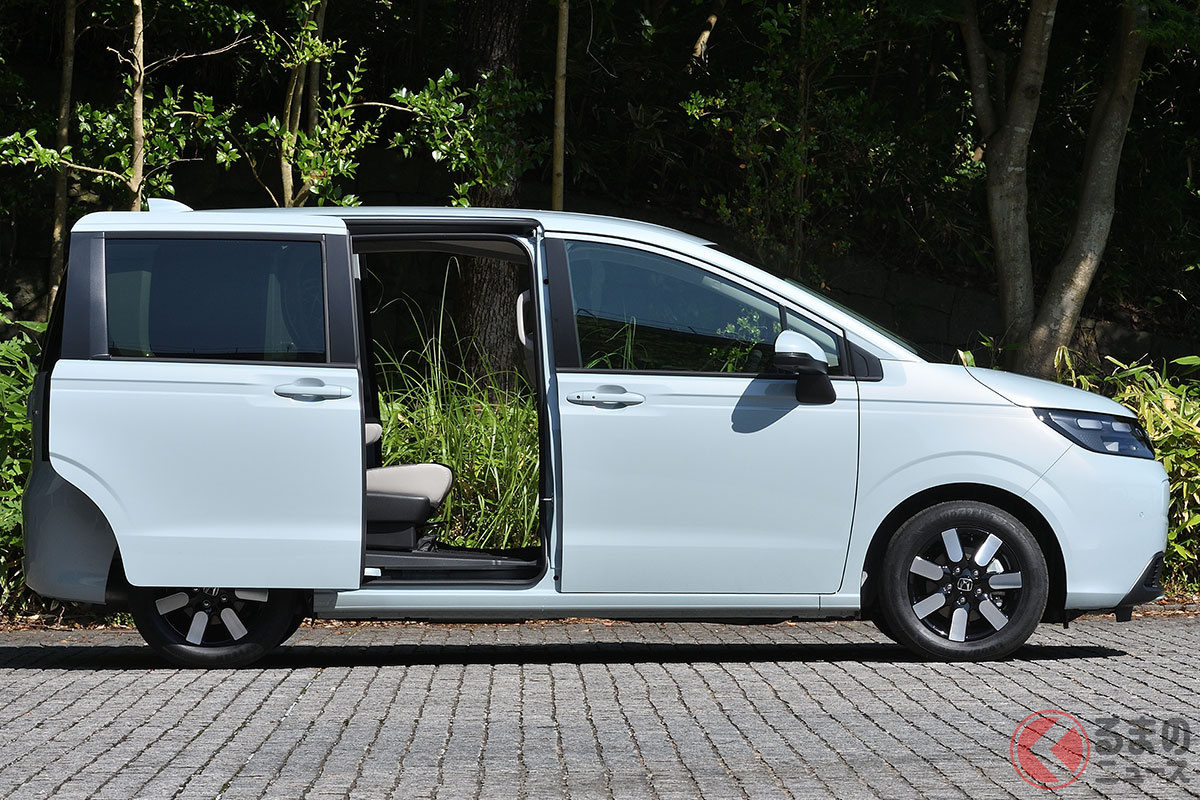 一番売れてる「フリード e:HEV エアー EX」