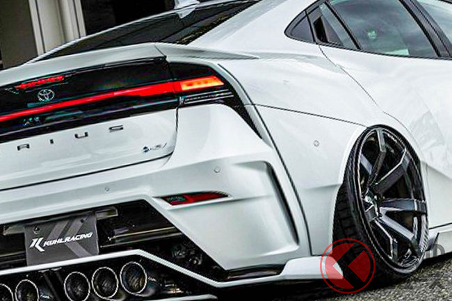 585万円！ トヨタ「プリウス