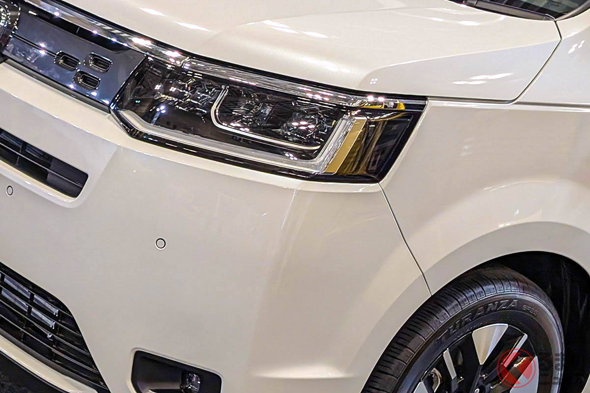 まさかの2階建て仕様ミニバン!