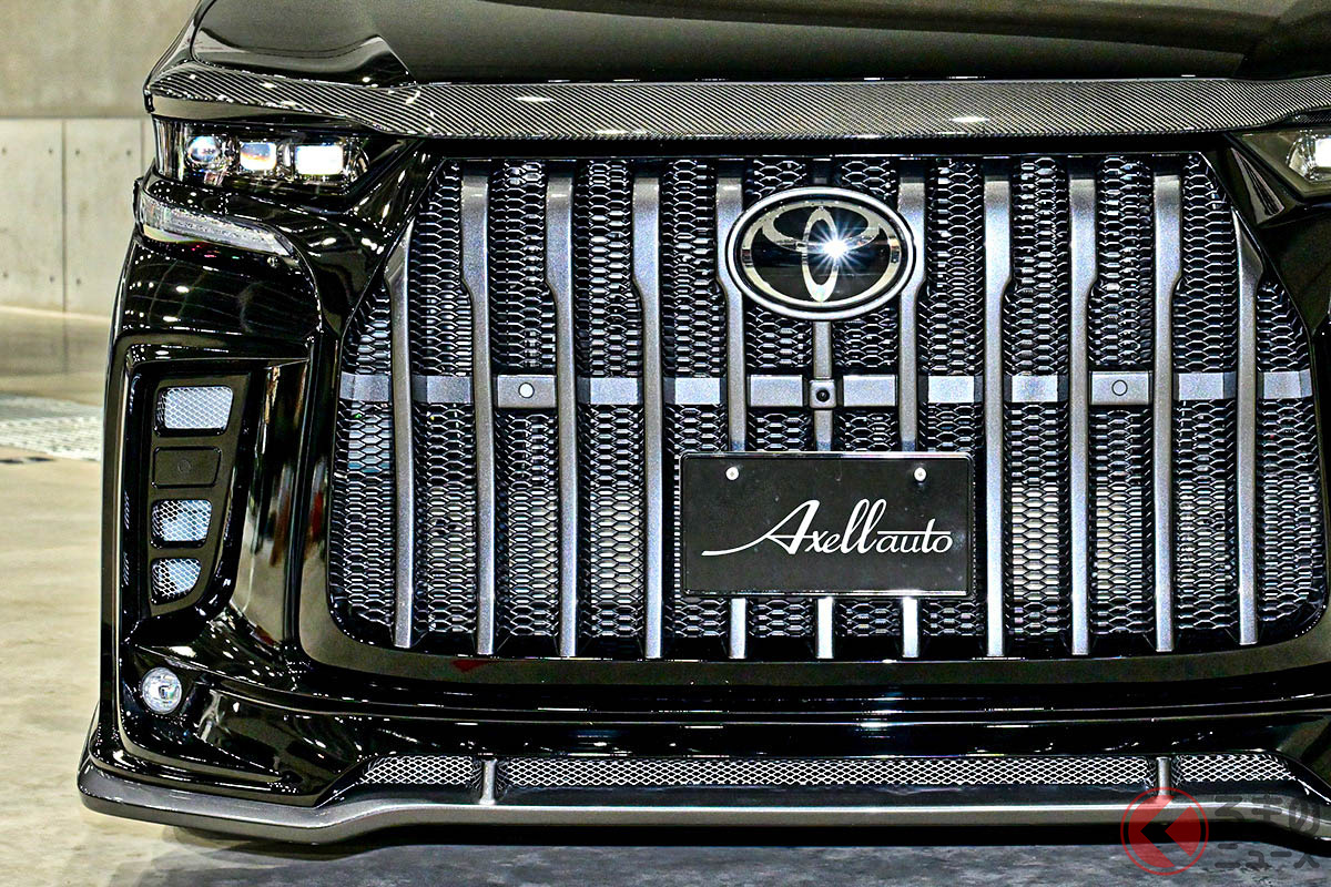 顔スゴイ! アクセルオートの「ヴェルファイア」