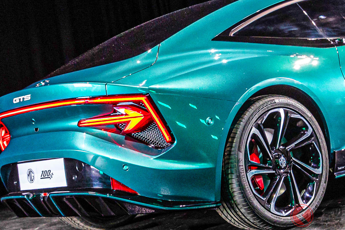 ナニコレ! 新型「サイバーGTS」