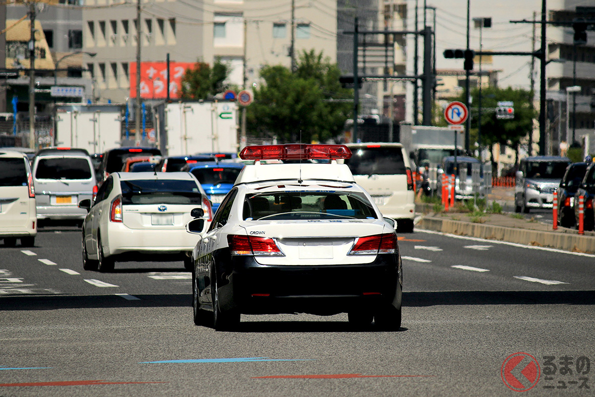 パトカーは追い越しても平気？（画像はイメージ）