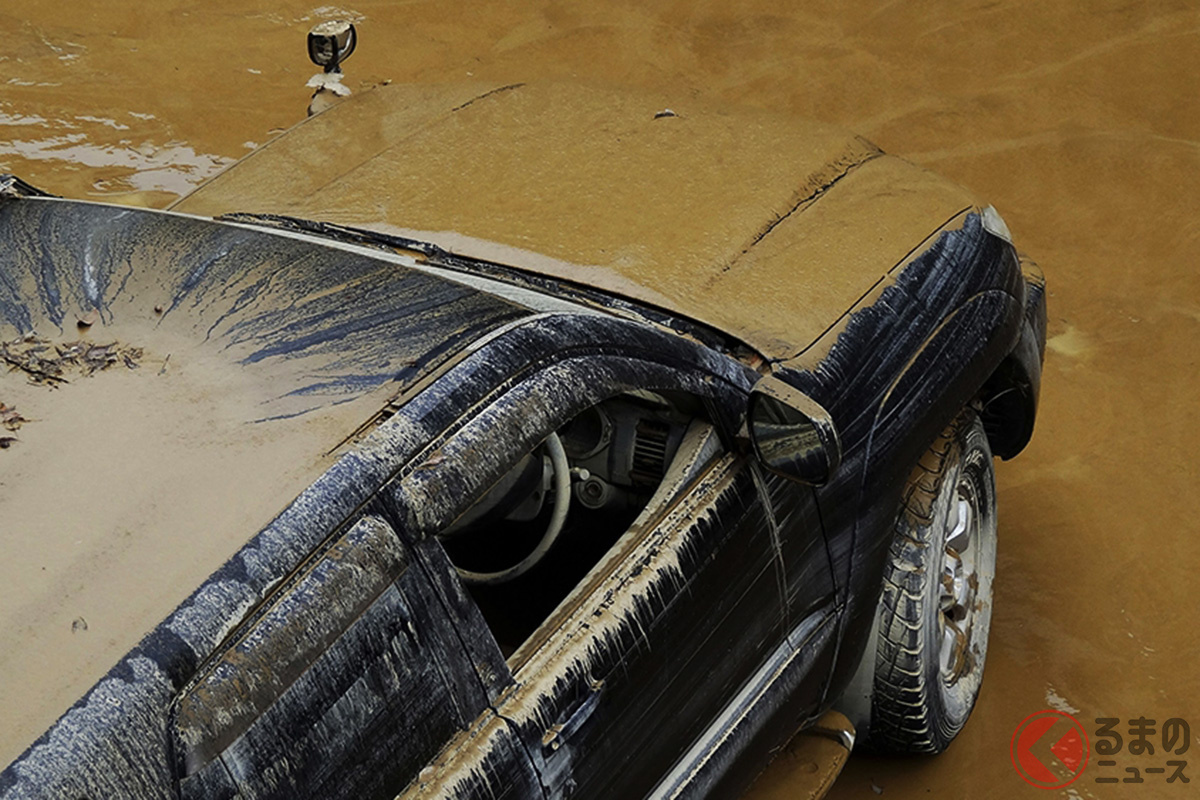 台風でクルマが被害に! 自動車保険は使える?