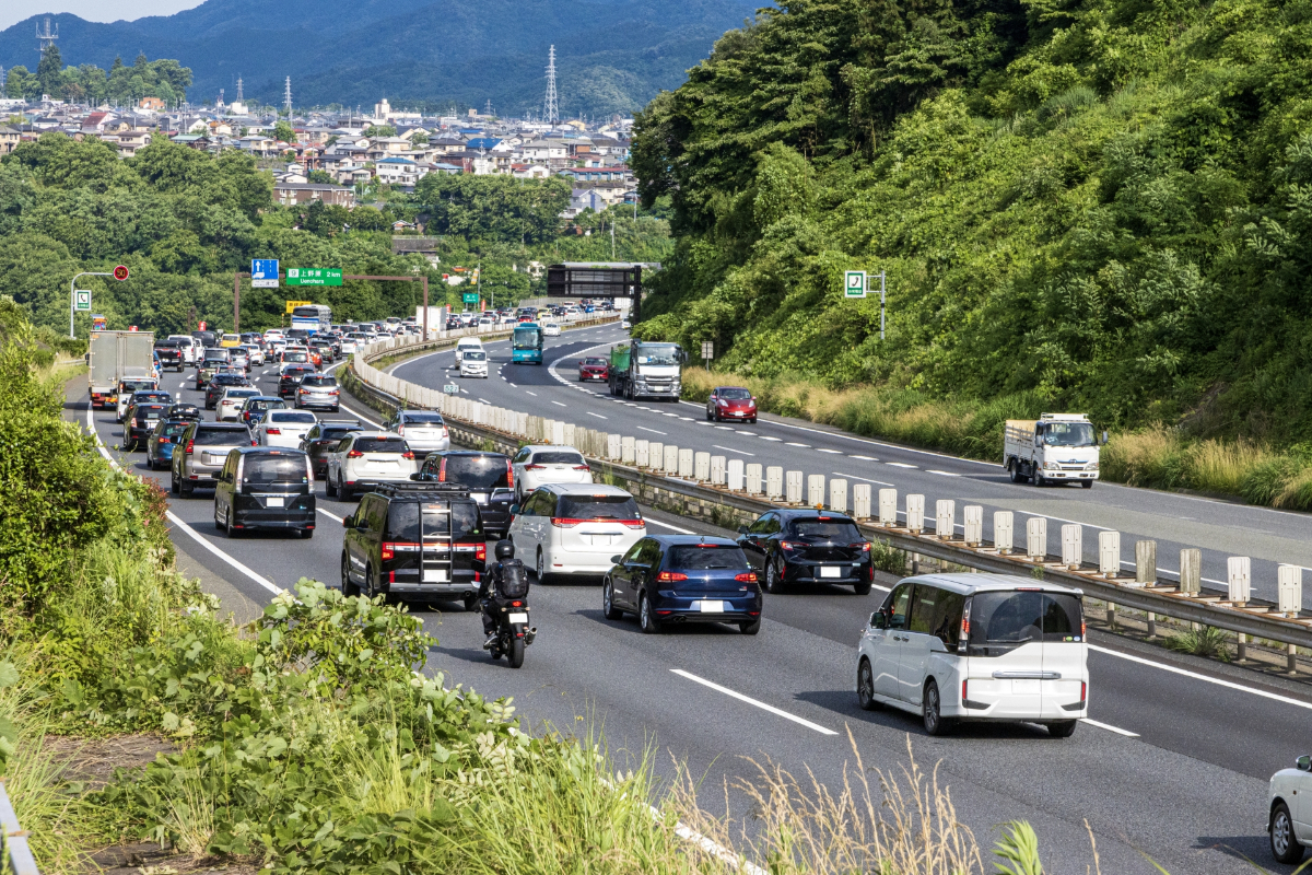 渋滞する中央道