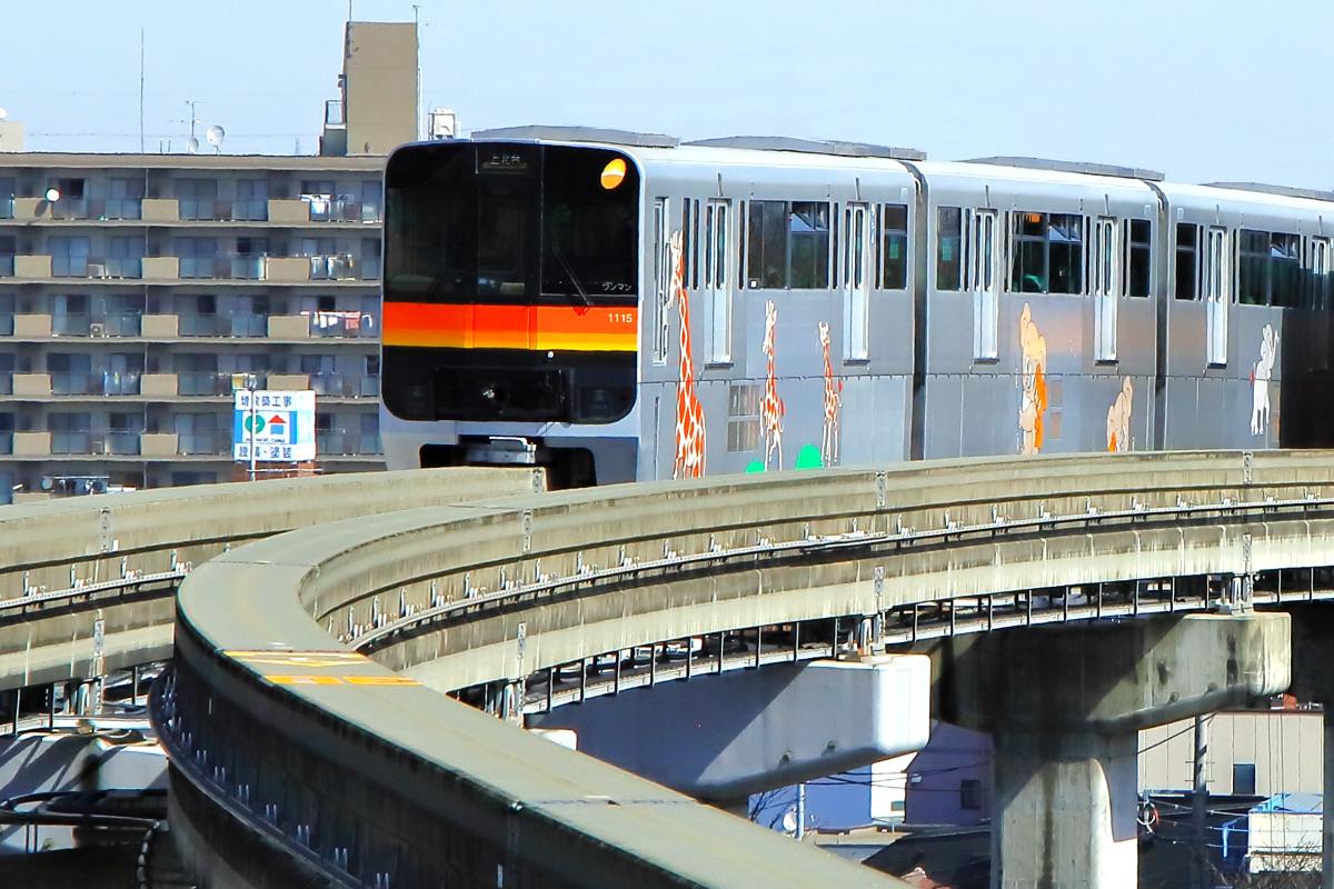 多摩センターから町田駅へ延伸予定の多摩都市モノレール（画像：写真AC）。