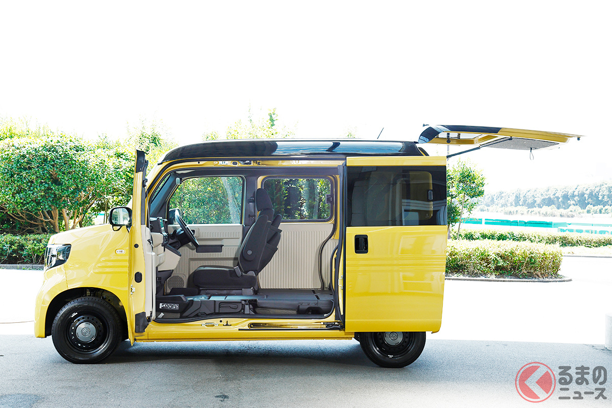 センターピラーが無く大開口部を誇る新型「N-VAN e:」はビジネスユーザーのみならず個人ユーザーにとっても気になる存在です