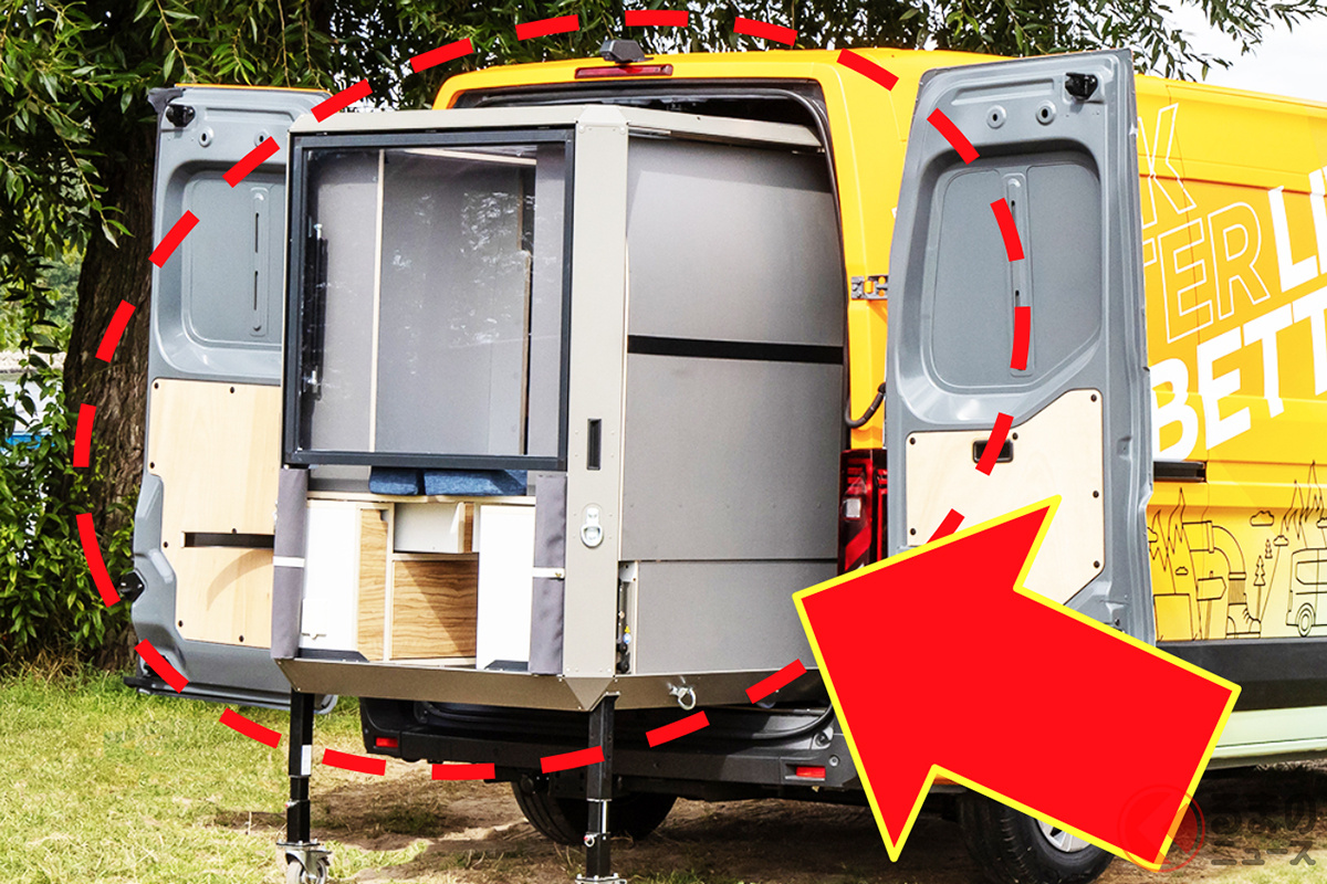 荷室に「寝床」スッポリ!? 日産の斬新「大型バン」とは