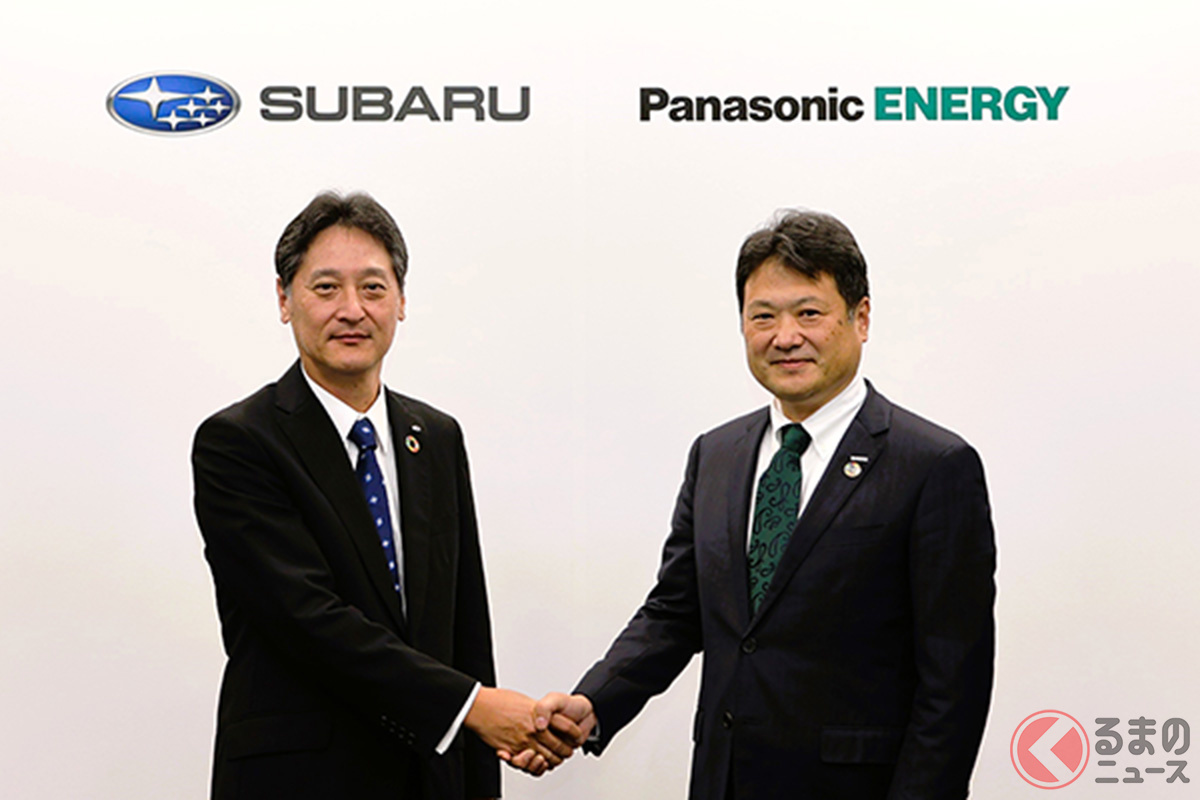 左:SUBARU 代表取締役社長 大崎 篤/ 右:パナソニック エナジー社長執行役員 只信 一生