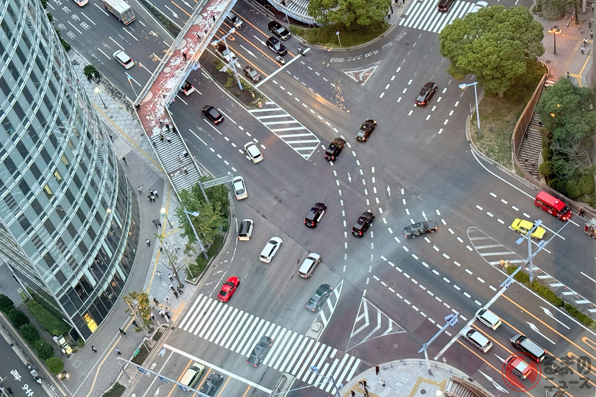 交通量の多い幹線道路（イメージ）