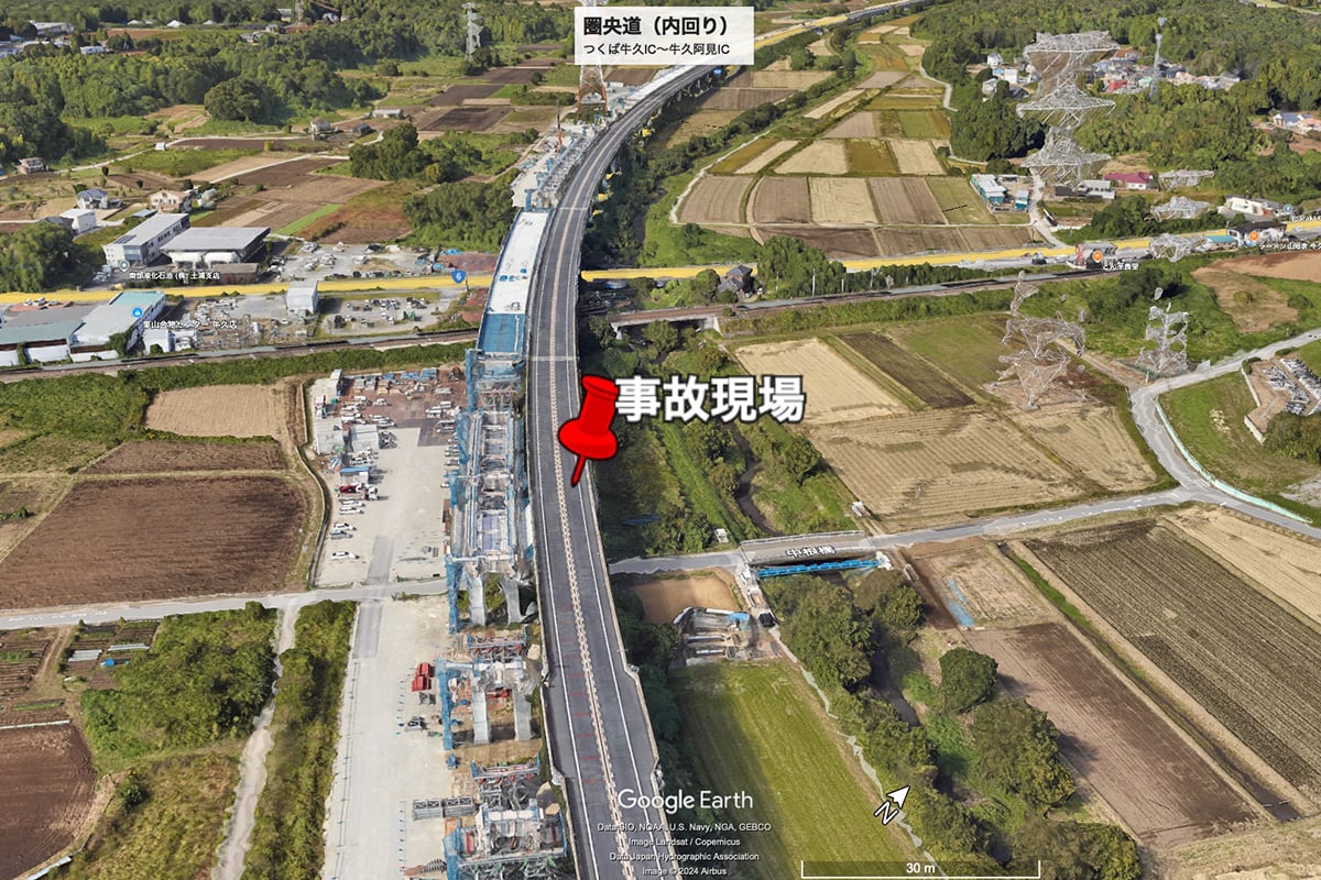 圏央道の事故現場付近（画像：Google Earth）。