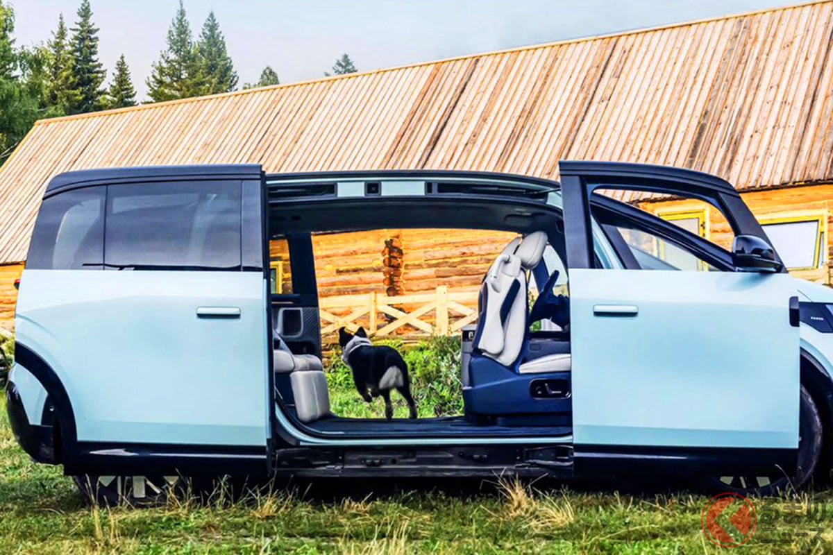 量産車初となるダブルスライドドアを採用した「画期的ミニバン」とは?