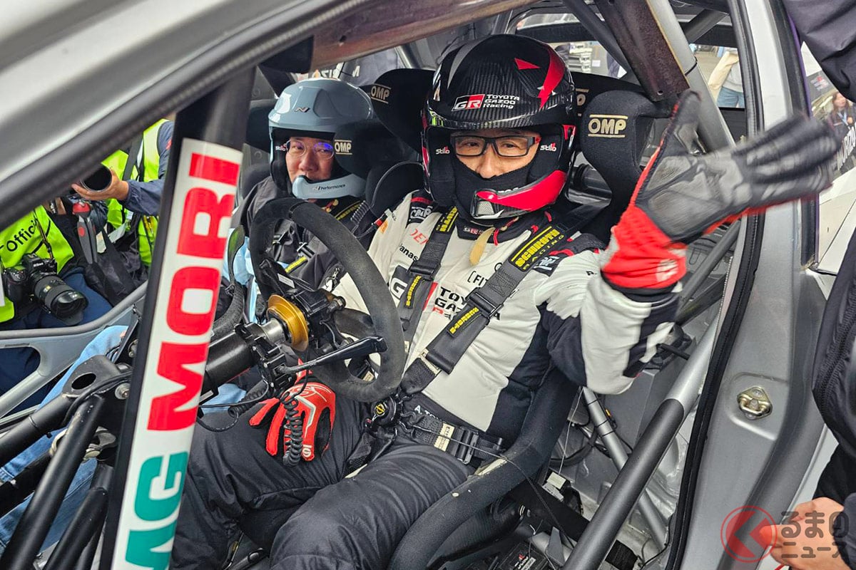 オープニングではチョン・ウィソン会長を助手席に乗せてモリゾウ選手(豊田章男会長)がデモランを披露!