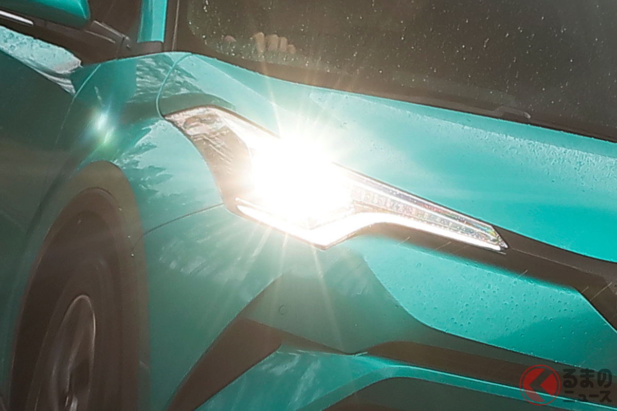 まぶしいヘッドライトが増えた!