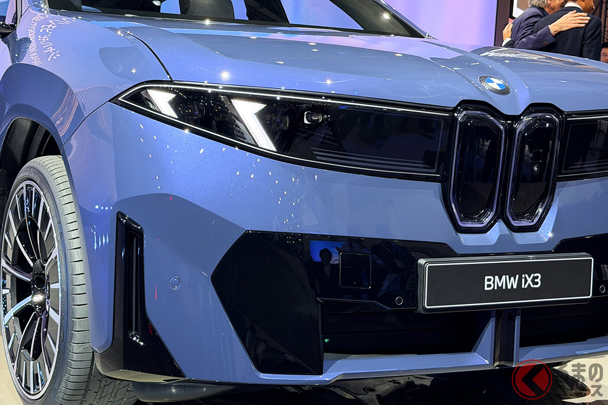 BMWの電動ミドルSUV新型「iX3」