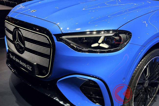 新型「ミドルSUV」初公開！ 全長4.8mボディに光る「グリル」＆