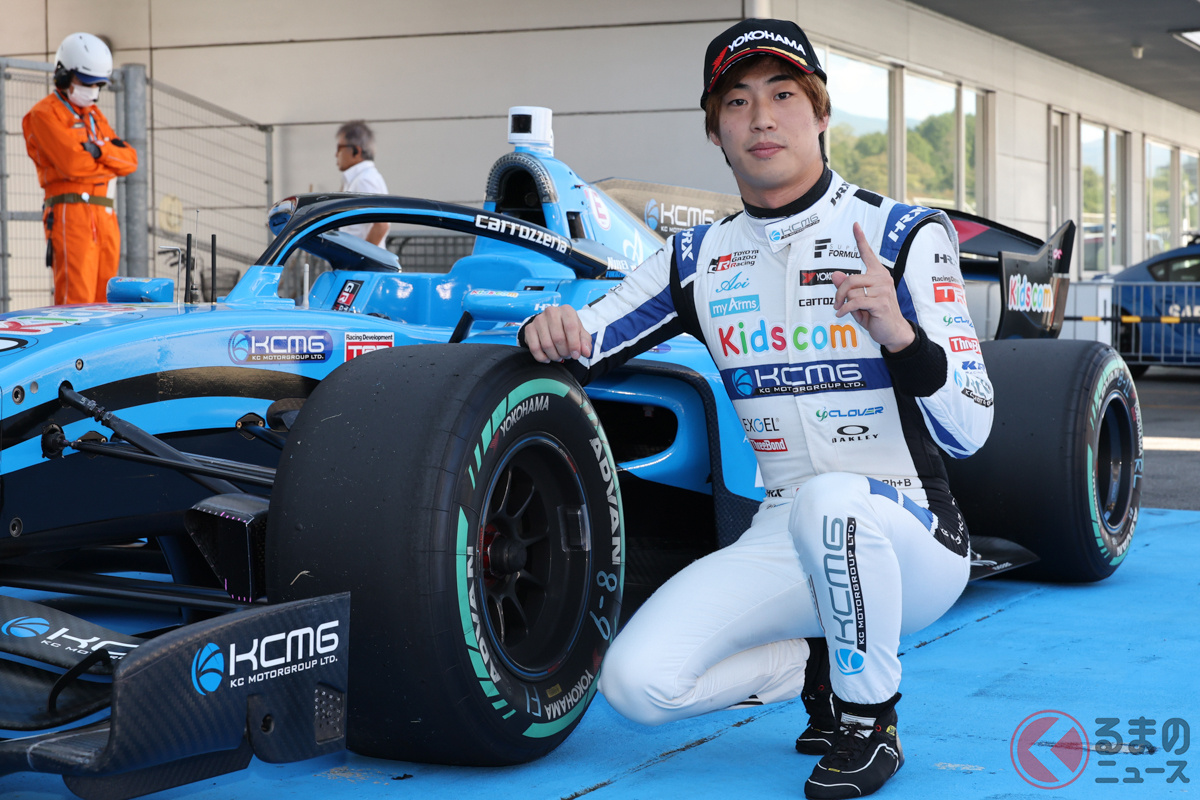 Kids com KCMG Elyse SF23の福住仁嶺選手 タイヤはワンメイクタイヤの「ADVAN A005 A/B」だ