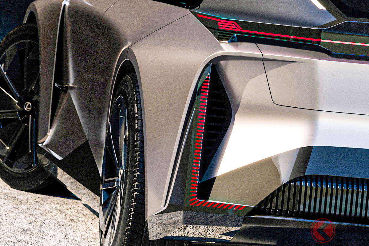 美しすぎる4人乗りセダン!