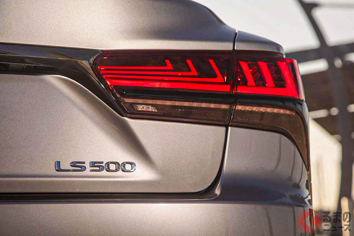 5.2m級のビッグセダン!