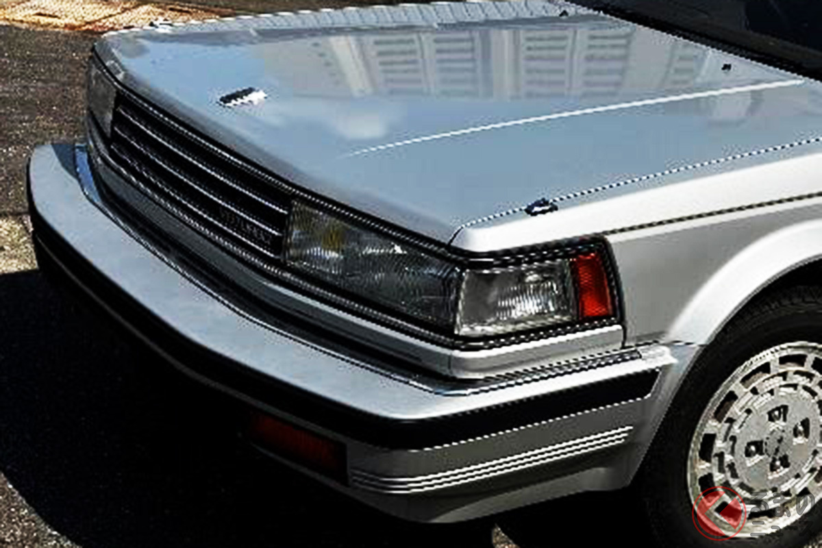 東京オートサロン2025に向けて、今回30期生となる学生が製作するベース車は「ブルーバードマキシマ(PU11)」