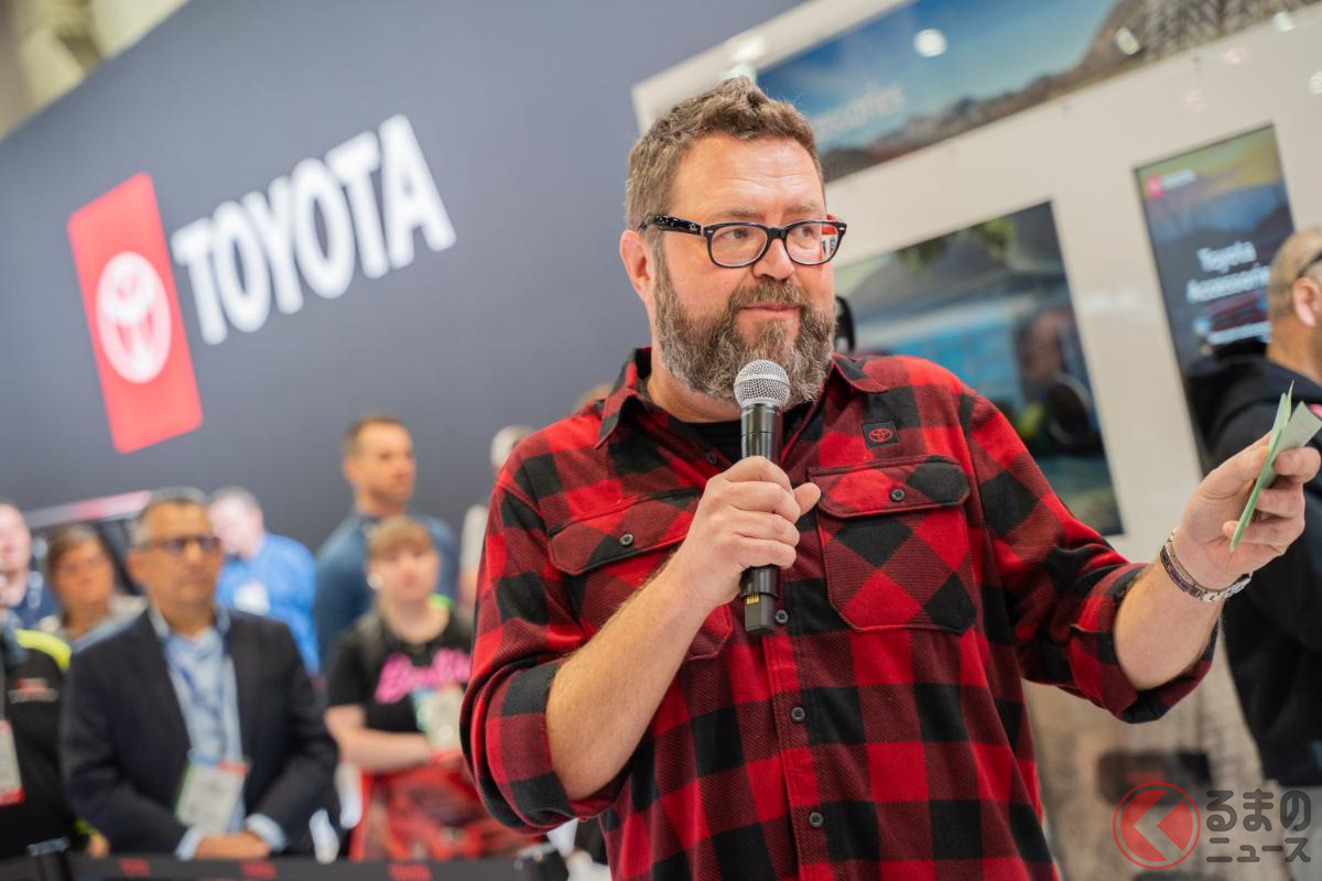 司会を務めたラットレッジ・ウッド氏(現地撮影:加藤博人)