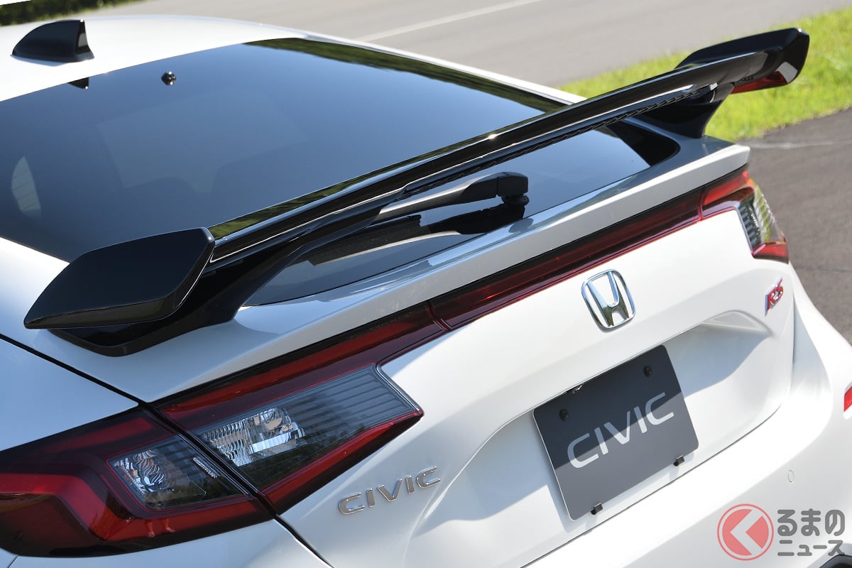 「シビック」の「テールゲートスポイラー(ウイングタイプ)」