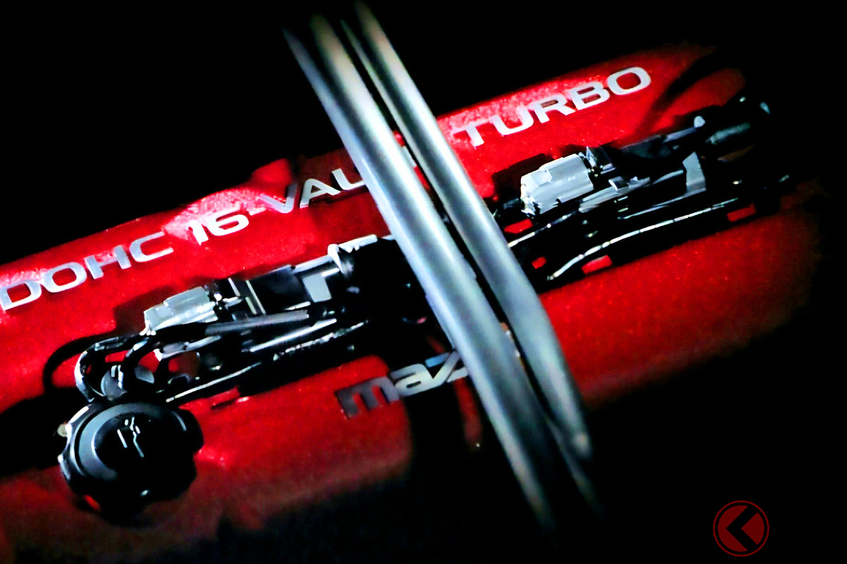 赤ヘッドのエンジンもカッコイイ! ロードスターターボに反響集まる!