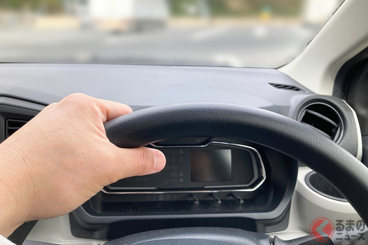 ハンドルは回すものなのに「切る」というのはなぜ?