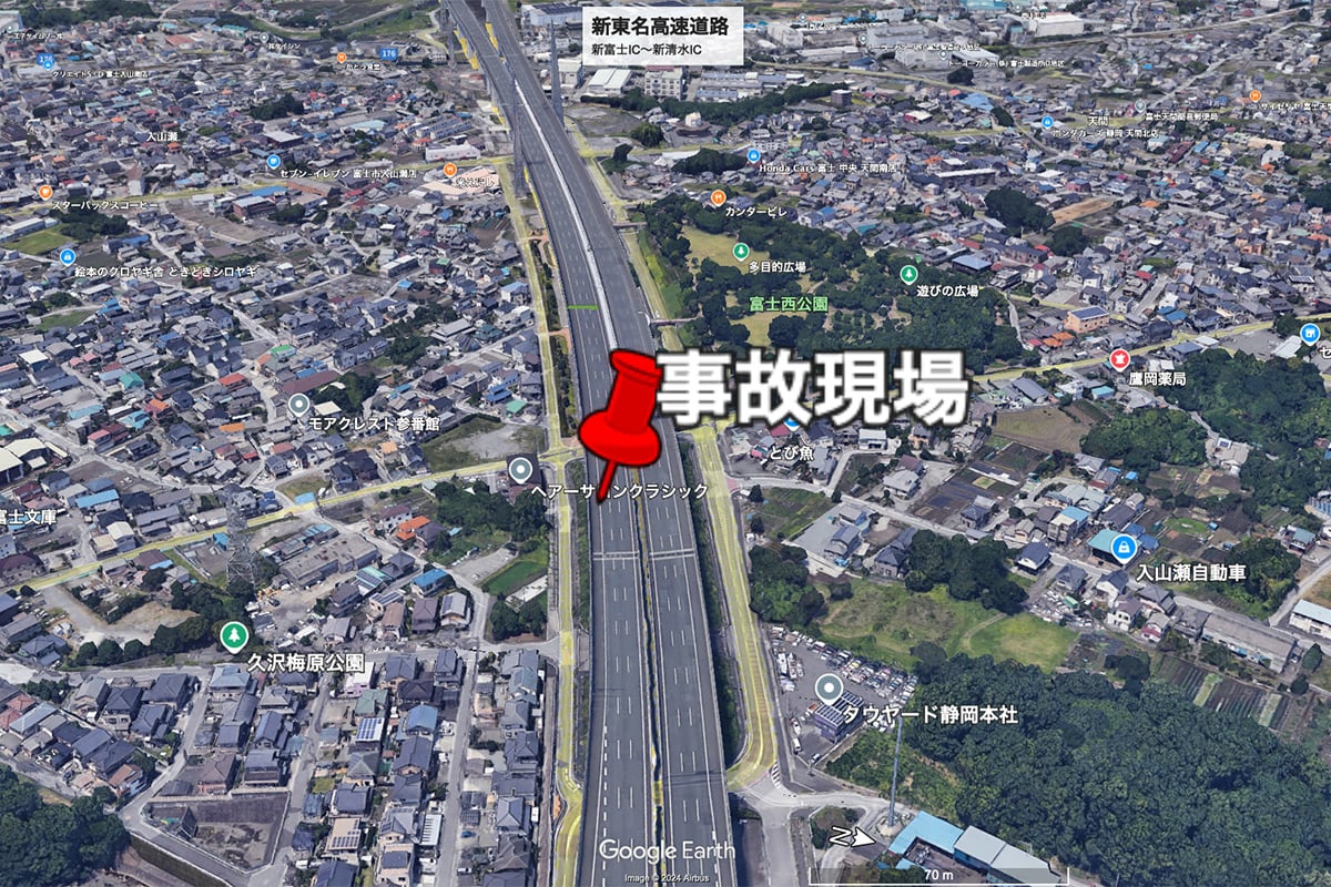 新東名下り線の事故現場（画像：Google Earth）