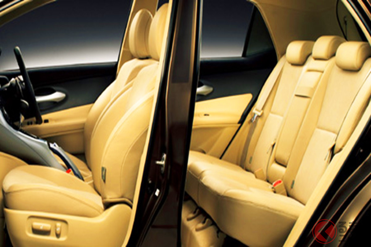 豪華な内装とエンジンを備えた「ブレイド」とは?