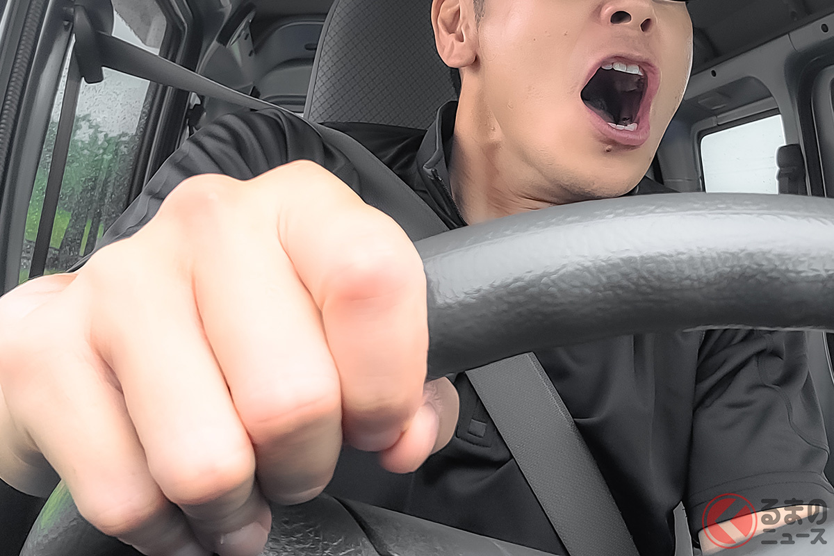 ナンバー外してスピード違反してまで…彼女に会いたかった?(画像はイメージ/フォトAC)