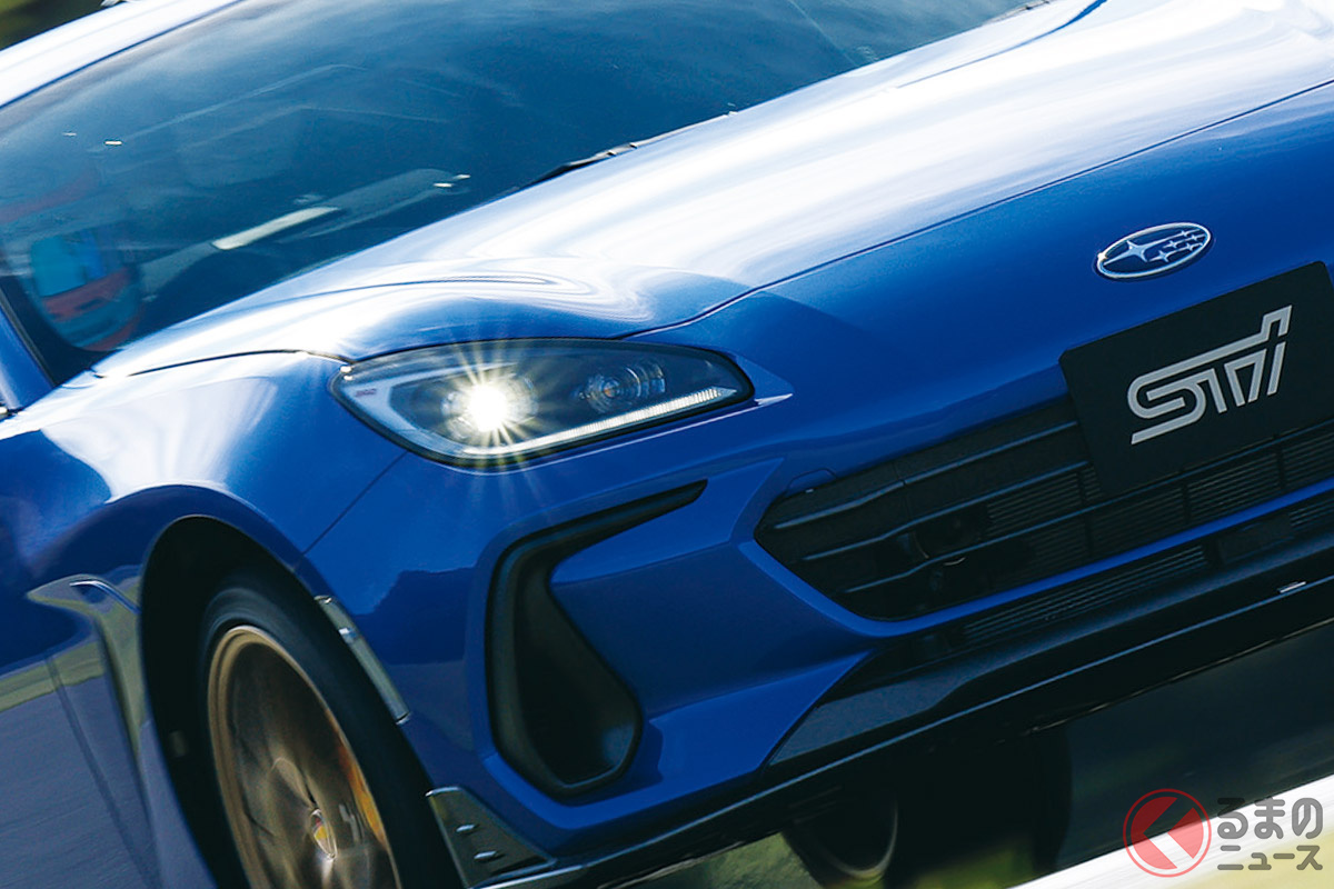 100台限定の「BRZ STIスポーツ タイプRA with Rear Spoiler」